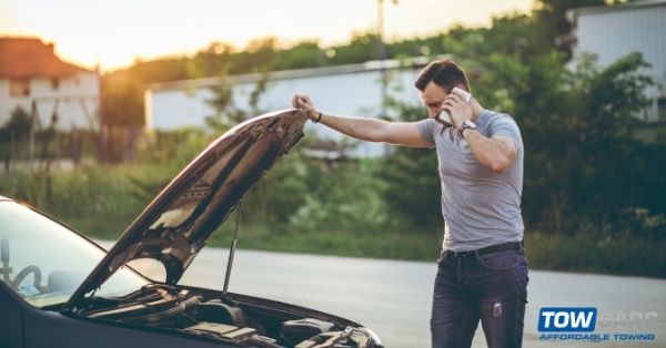 The 3 Most Unsafe Places to Wait for Roadside Assistance